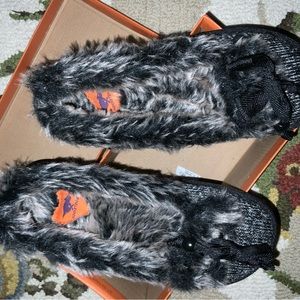 Rocketdog Fury Slippers Size 8 1/2M